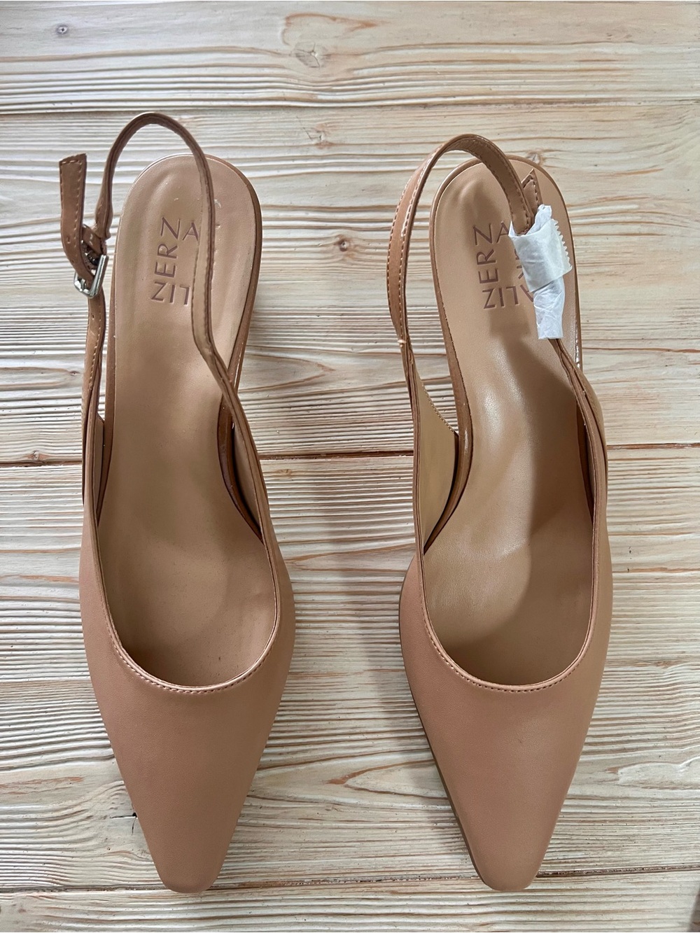 Naturalizer Tan Slingback Heels Size 11 NWT Pointed Toe Comfort Low Heel